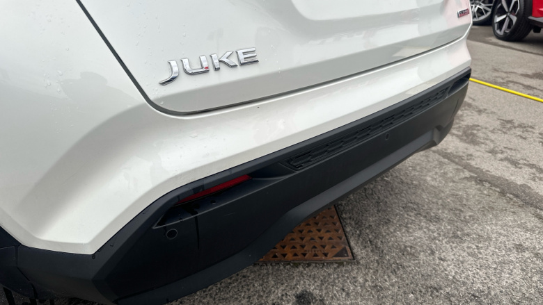 Nissan Juke 1.6 Hybrid Tekna 5dr Auto Hybrid Hatchback